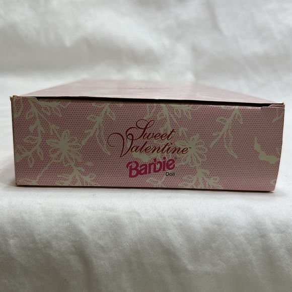 Barbie hallmark special edition - Picture 3 of 7